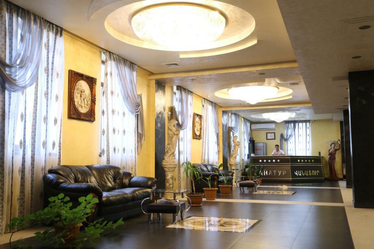 Vanatur Hotel Guiumri Exterior foto